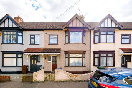 Woodlands Avenue, 3 bedroom Mid Terrace House for sale, £450,000