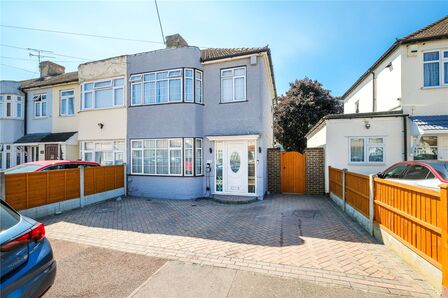 3 bedroom End Terrace House for sale