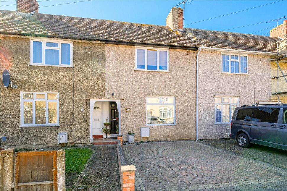 Main image of 2 bedroom Mid Terrace House for sale, Windsor Road, Dagenham, RM8