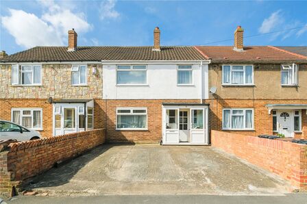 Crabtree Avenue, 3 bedroom Mid Terrace House for sale, £400,000