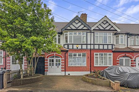 4 bedroom End Terrace House for sale
