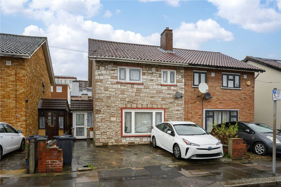 Main image of 3 bedroom Semi Detached House for sale, St. Marys Road, Ilford, IG1