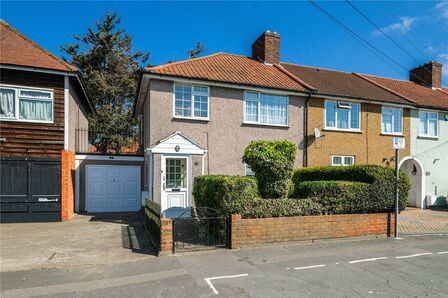 3 bedroom End Terrace House for sale