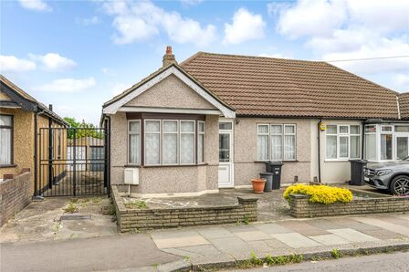 2 bedroom Semi Detached Bungalow for sale