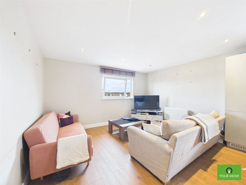 Kitchen / Living Area