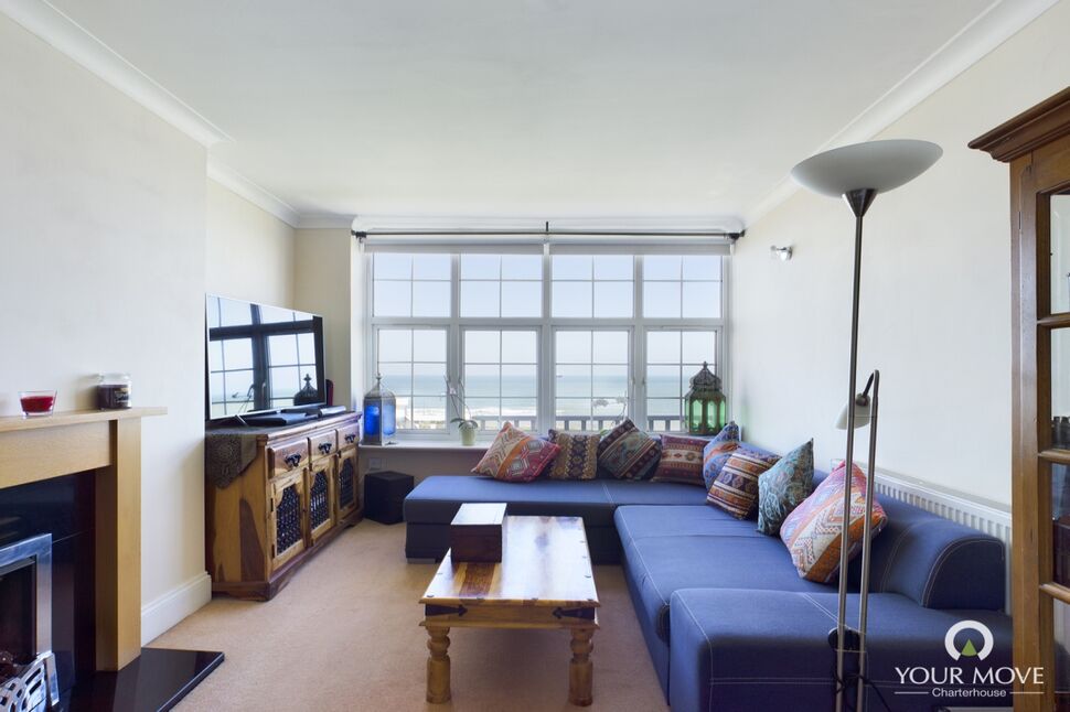 Lounge / Dining Room