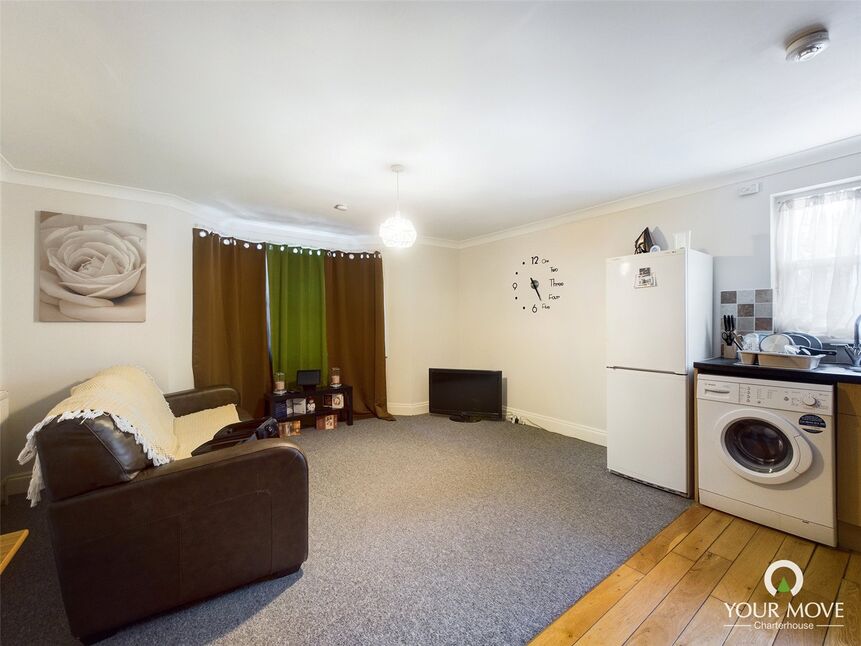 Main image of 1 bedroom  Flat to rent, Victoria Road, Margate, Kent, CT9