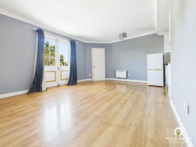 Ramsgate Road, 2 bedroom Flat to rent, &pound;900 pcm