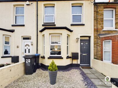Marlborough Road, 2 bedroom Mid Terrace House for sale, £260,000