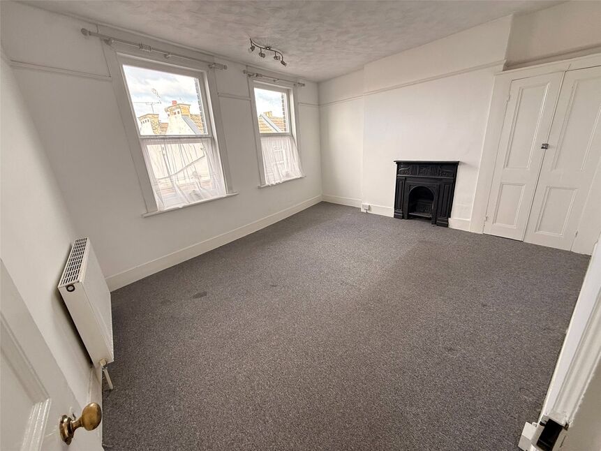 Main image of 3 bedroom Flat to rent, High Street, Margate, Kent, CT9