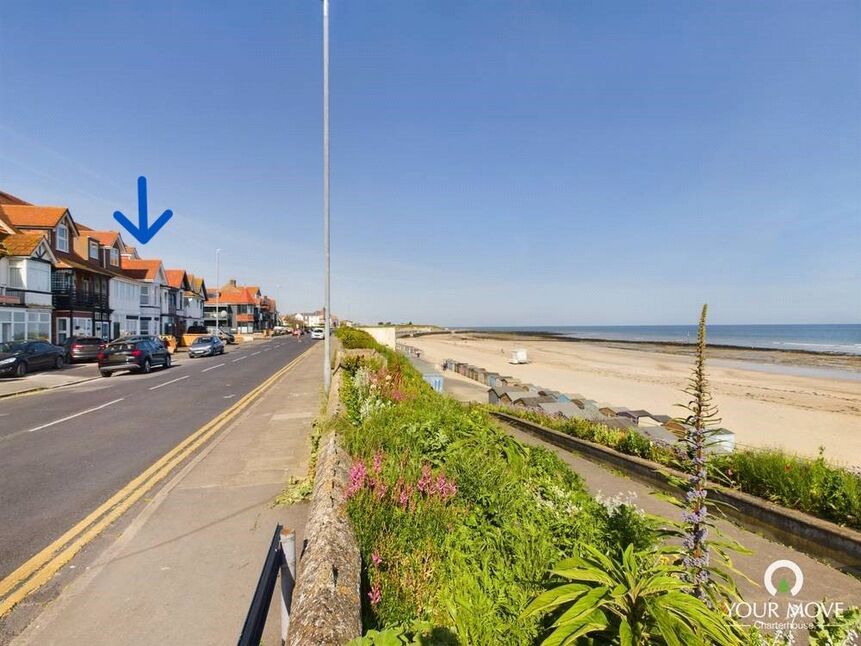 Main image of 2 bedroom Flat for sale, Royal Esplanade, Margate, Kent, CT9