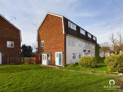 Woodford Court, 2 bedroom  Flat for sale, £200,000