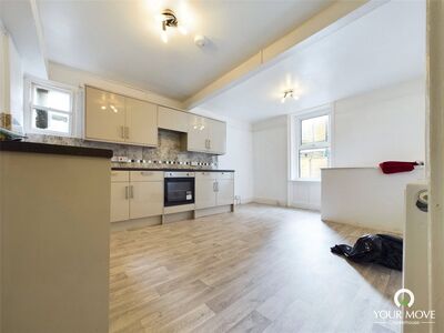 Herbert Place, 3 bedroom  Flat to rent, £875 pcm