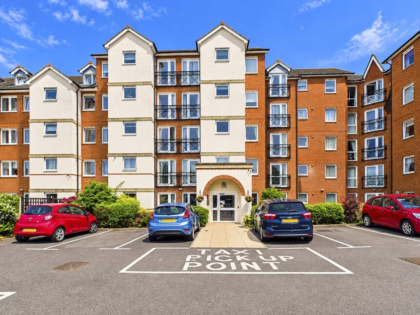 Main image of 2 bedroom Flat for sale, Harold Road, Margate, Kent, CT9