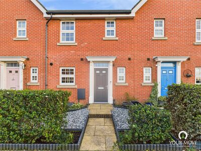 3 bedroom Mid Terrace House for sale