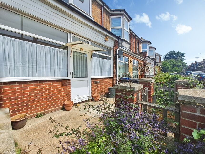 Main image of 1 bedroom Flat for sale, Approach Road, Margate, Kent, CT9