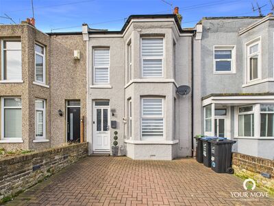2 bedroom Mid Terrace House for sale