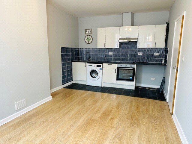 Main image of 2 bedroom Flat to rent, Norfolk Road, Cliftonville, Kent, CT9