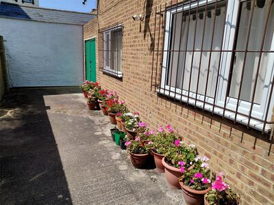 1 bedroom Flat for sale