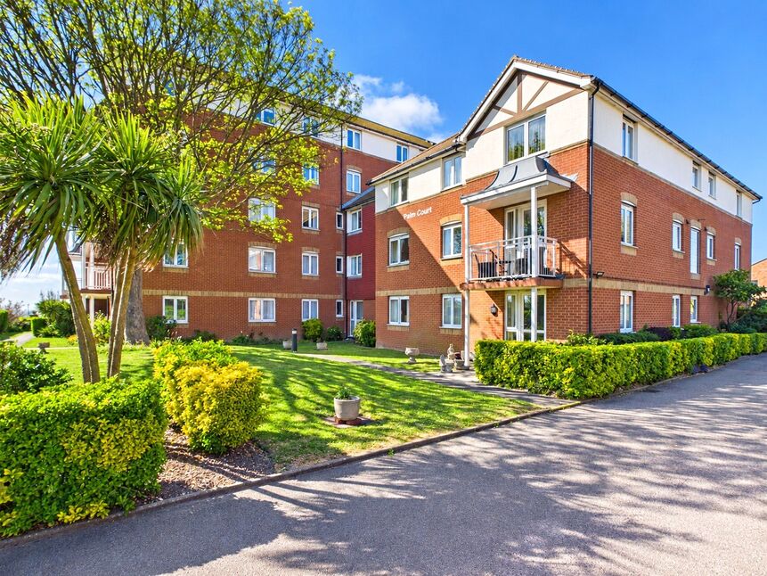 1 bedroom Flat for sale