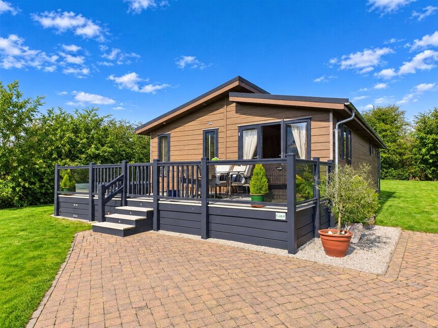 Main image of 2 bedroom Park Home Property for sale, Foxhunter Residential Caravan Park, Monkton Street, Ramsgate, CT12