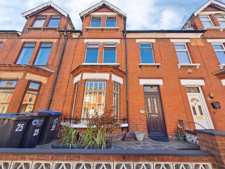 Main image of 4 bedroom Mid Terrace House for sale, Beatrice Road, Margate, Kent, CT9