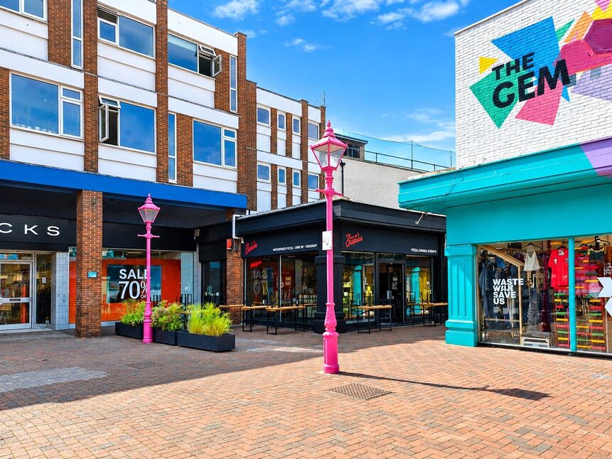 Main image of 2 bedroom Flat for sale, Herbert Place, Margate, Kent, CT9