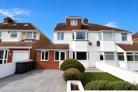 5 bedroom Semi Detached House for sale