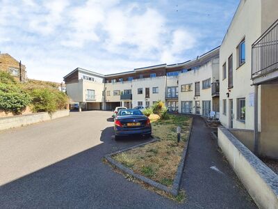 1 bedroom Flat for sale