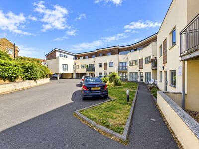 1 bedroom Flat for sale