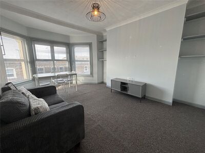 Canterbury Road, 1 bedroom Flat to rent, &pound;850 pcm