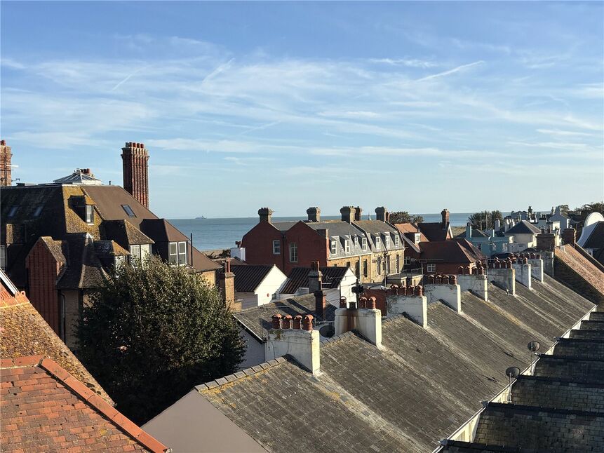 Main image of 2 bedroom Flat to rent, Cambridge Road, Walmer, Kent, CT14