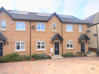 Seagent Place, 3 bedroom Semi Detached House to rent, £895 pcm