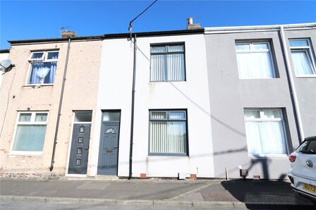 Seymour Street, 2 bedroom Mid Terrace House to rent, £650 pcm