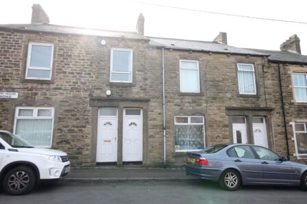 Barr House Avenue, 2 bedroom Flat to rent, &pound;500 pcm