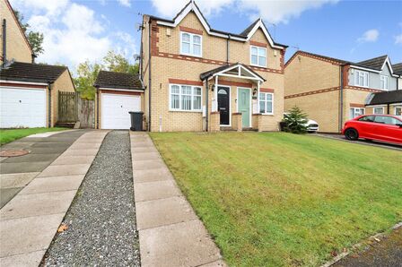 2 bedroom Semi Detached House to rent