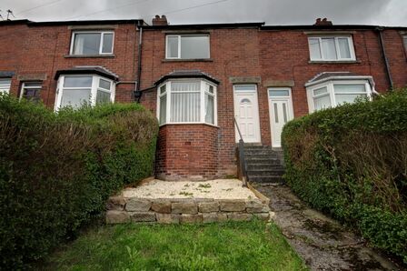 Beverley Gardens, 2 bedroom Mid Terrace House to rent, &pound;575 pcm