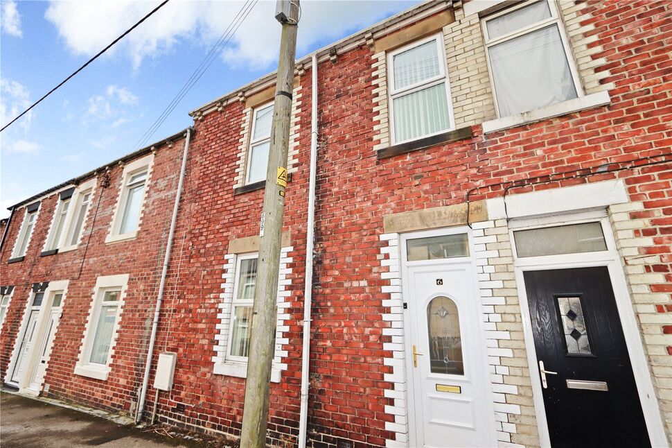3 bedroom Mid Terrace House to rent