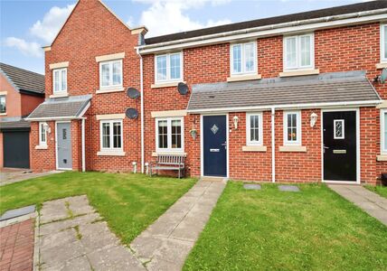 Arkless Grove, 3 bedroom Mid Terrace House for sale, £140,000