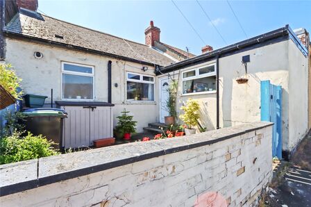 Second Street, 2 bedroom Mid Terrace Bungalow for sale, £79,950