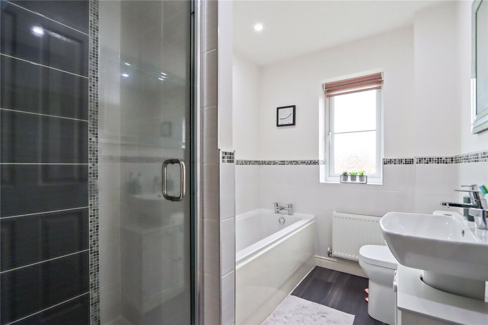 3 bedroom Detached House for sale, Queen Elizabeth Drive, Consett, DH8