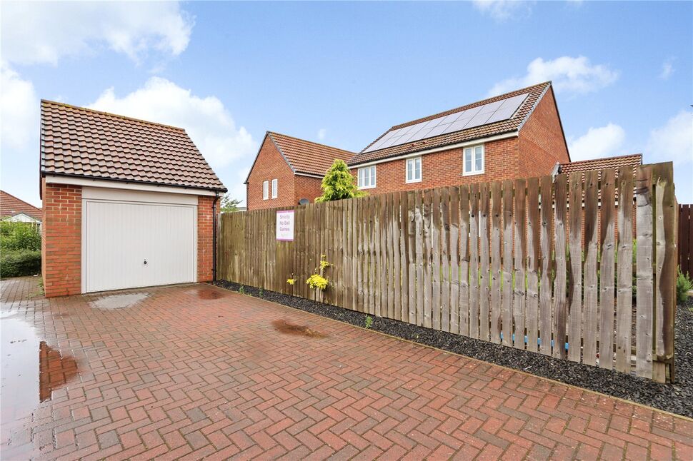 3 bedroom Detached House for sale, Queen Elizabeth Drive, Consett, DH8
