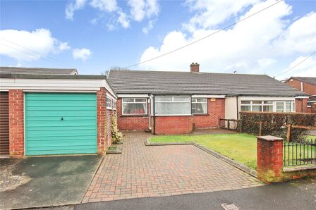 East View, 2 bedroom Semi Detached Bungalow to rent, &pound;900 pcm