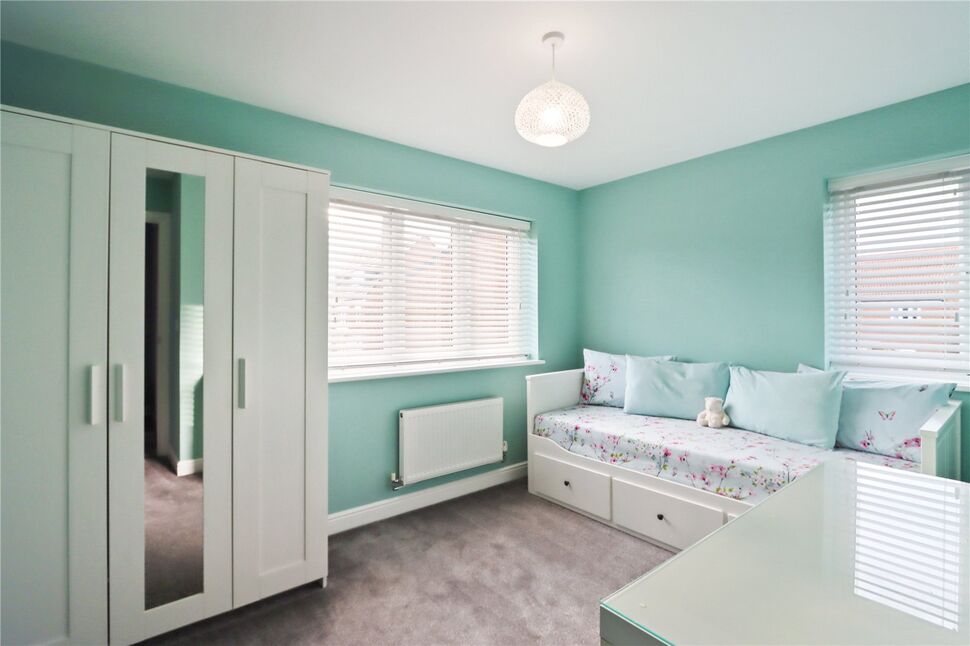 3 bedroom Detached House for sale, Queen Elizabeth Drive, Consett, DH8 £225,000