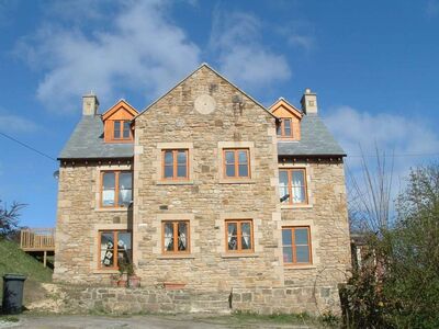 Iveston Lane, Iveston, 6 bedroom Detached House to rent, £1,950 pcm