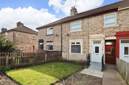 3 bedroom Mid Terrace House for sale