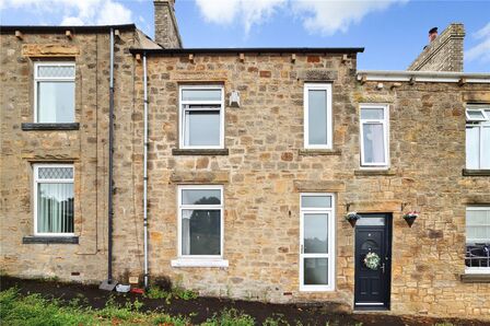 2 bedroom Mid Terrace House for sale