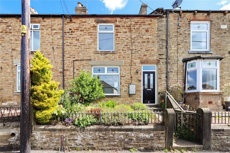 2 bedroom Mid Terrace House for sale