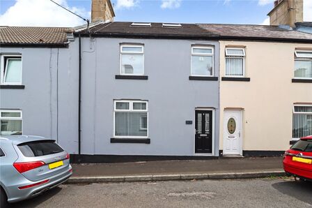 4 bedroom Mid Terrace House for sale