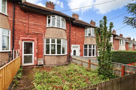 3 bedroom Mid Terrace House for sale